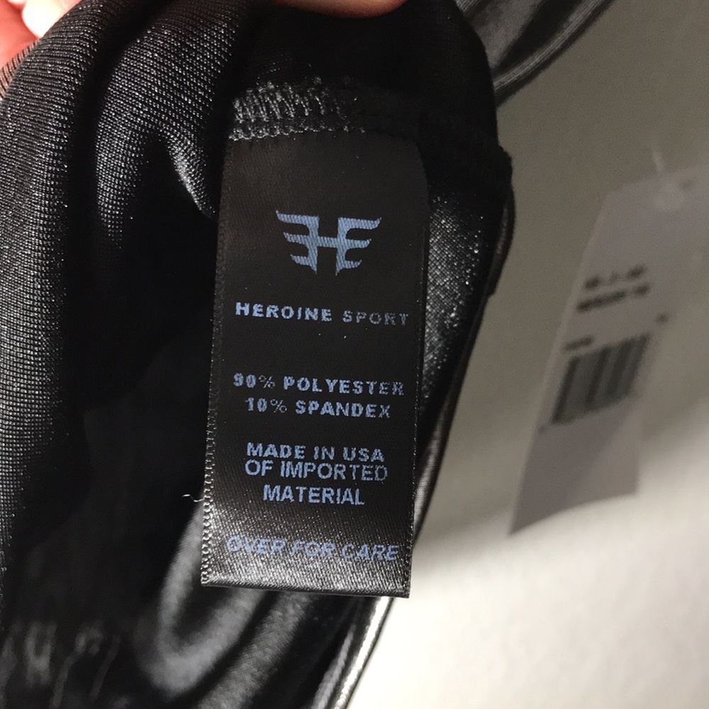 NWT Heroine Sport Mercury Tee Chrome - Picture 7 of 7